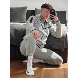 N!ke Tech fleece ss2025