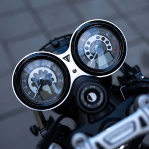 PPF Triumph Bonneville T100 T120.... UPPF dán bảo vệ mặt đồng hồ xe , xước tự phục hồi vết xước dâm