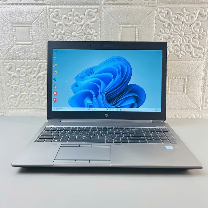 Laptop HP ZBook 15 G6 i7-9850H/ram 16/nvme 512/Quadro T1000 4GB/15.6" FHD