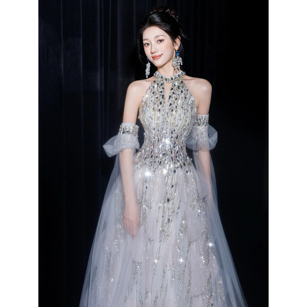 Váy Dạ Hội Cao Cấp Dáng Xòe Cổ Yếm Đính Sequin Ánh Kim Phối Voan Tay Rời Sang Trọng Dự Tiệc Biểu Diễn