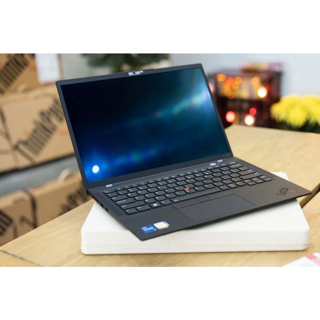 Lenovo ThinkPad X1 Carbon Gen 11 – Siêu Phẩm Laptop Doanh Nhân: Siêu Nhẹ, Bền Bỉ, Hiệu Năng Mạnh Mẽ | BigBuy360 - bigbuy360.vn