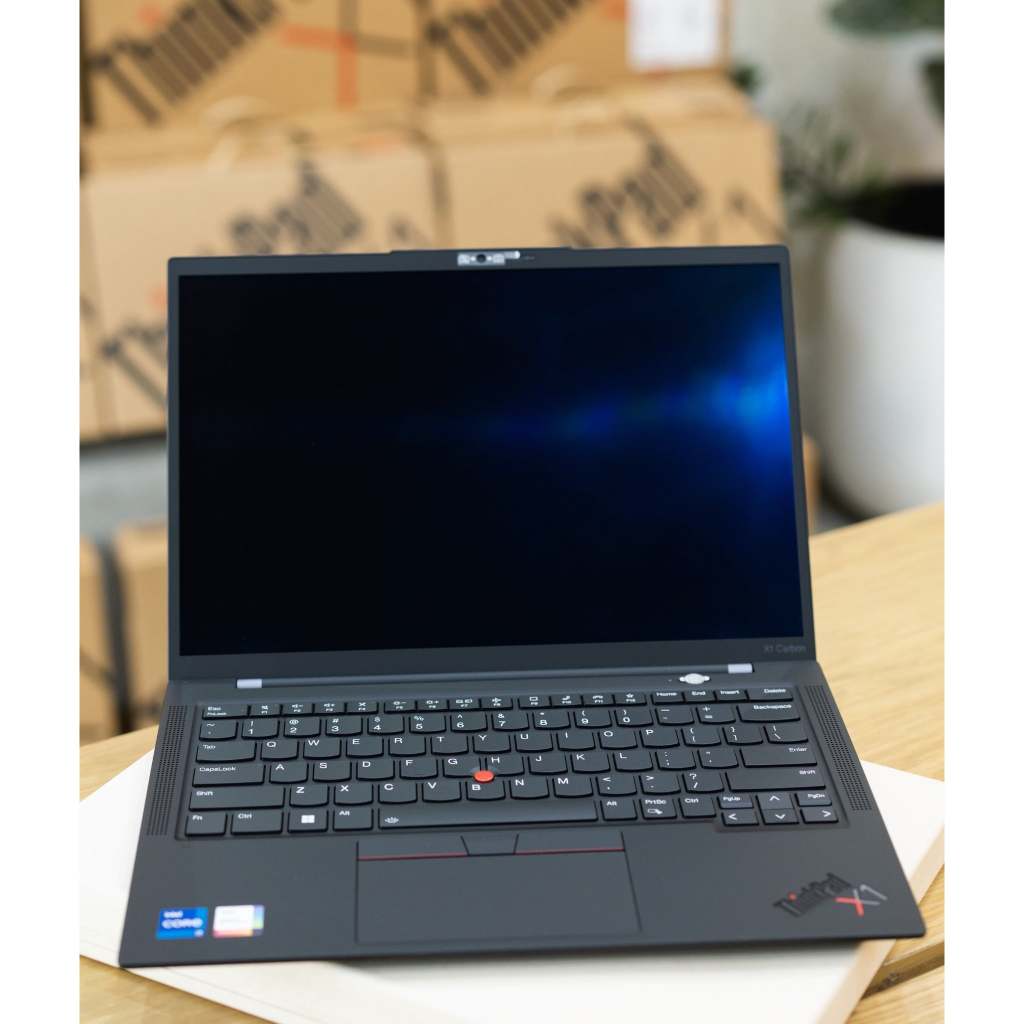Lenovo ThinkPad X1 Carbon Gen 11 – Siêu Phẩm Laptop Doanh Nhân: Siêu Nhẹ, Bền Bỉ, Hiệu Năng Mạnh Mẽ | BigBuy360 - bigbuy360.vn