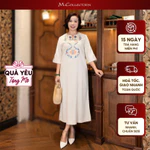 M COLLECTION | Váy Đầm Suông Xẻ Tà Nữ Trung Niên Tặng Mẹ Linen Thêu Hoa Thổ Cẩm Tay Lỡ Cổ Trụ D12933 — ảnh 1