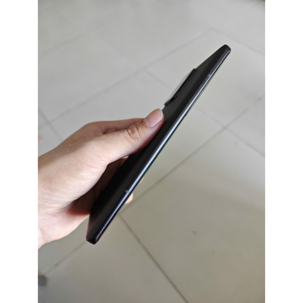 Motorola Edge Plus 2023 - Snapdragon 8 Gen 2, màn hình 165hZ | BigBuy360 - bigbuy360.vn