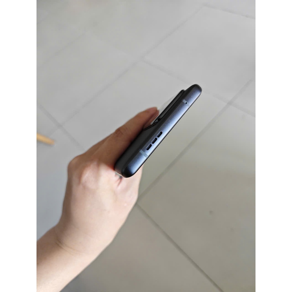Motorola Edge Plus 2023 - Snapdragon 8 Gen 2, màn hình 165hZ | BigBuy360 - bigbuy360.vn