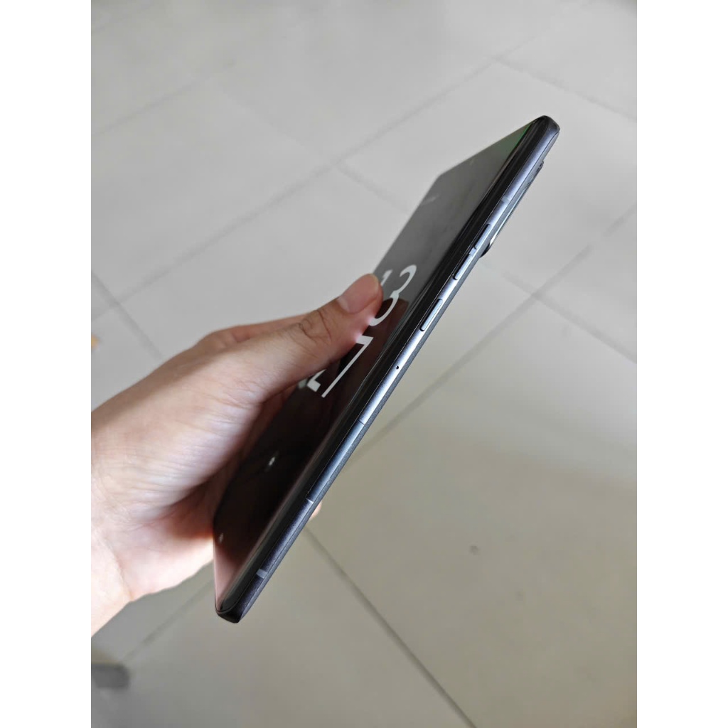 Motorola Edge Plus 2023 - Snapdragon 8 Gen 2, màn hình 165hZ | BigBuy360 - bigbuy360.vn