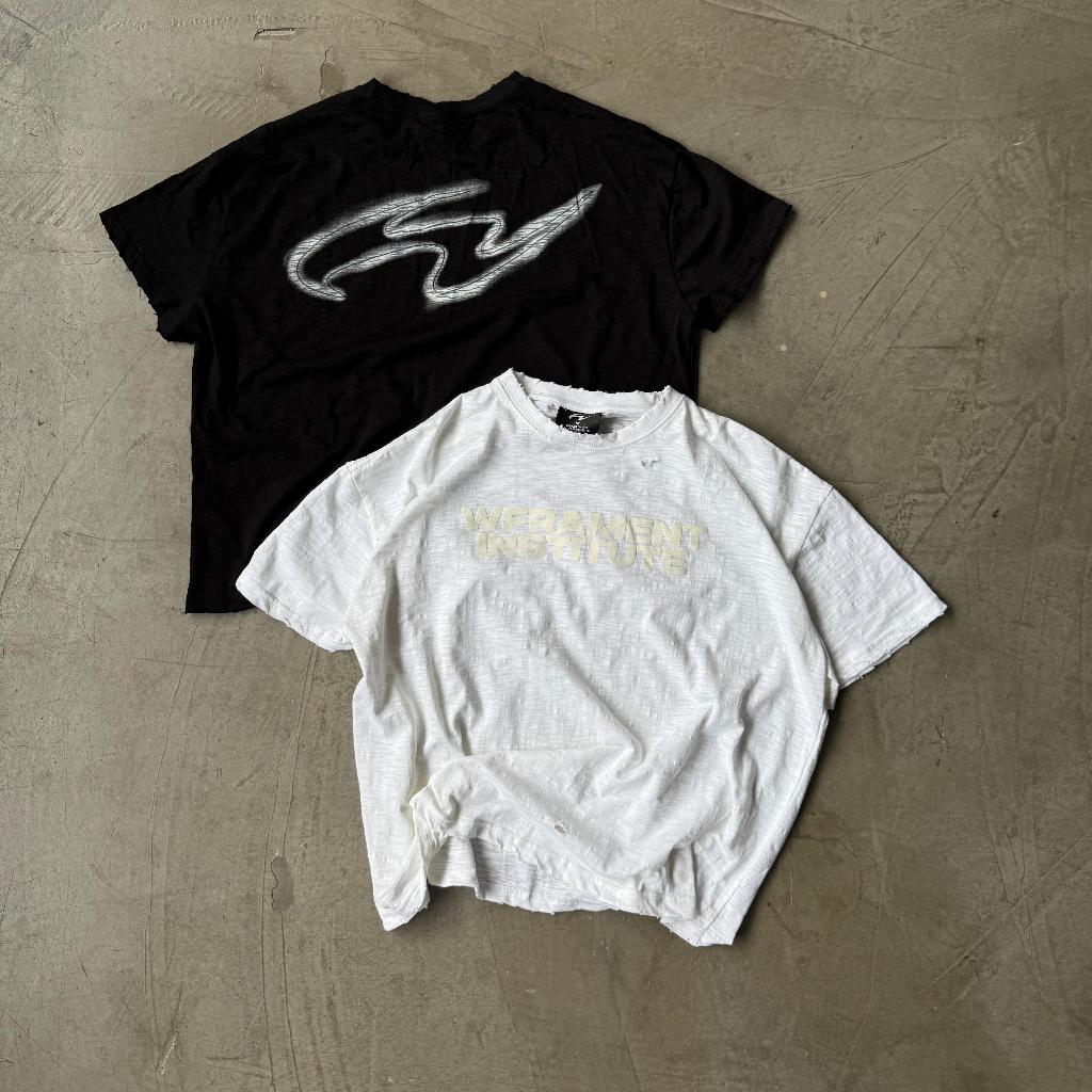 BLUR MARK TSHIRT / Áo thun xược có mài rách in phủ nhung Whose Studio nam nữ | BigBuy360 - bigbuy360.vn