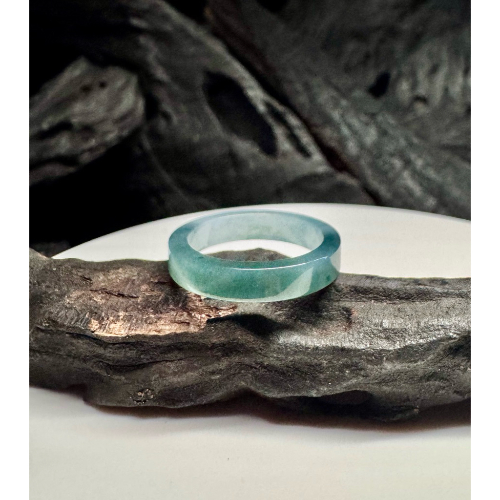 Gemstone Ring by Phong Thủy Phát Hưng Vượng