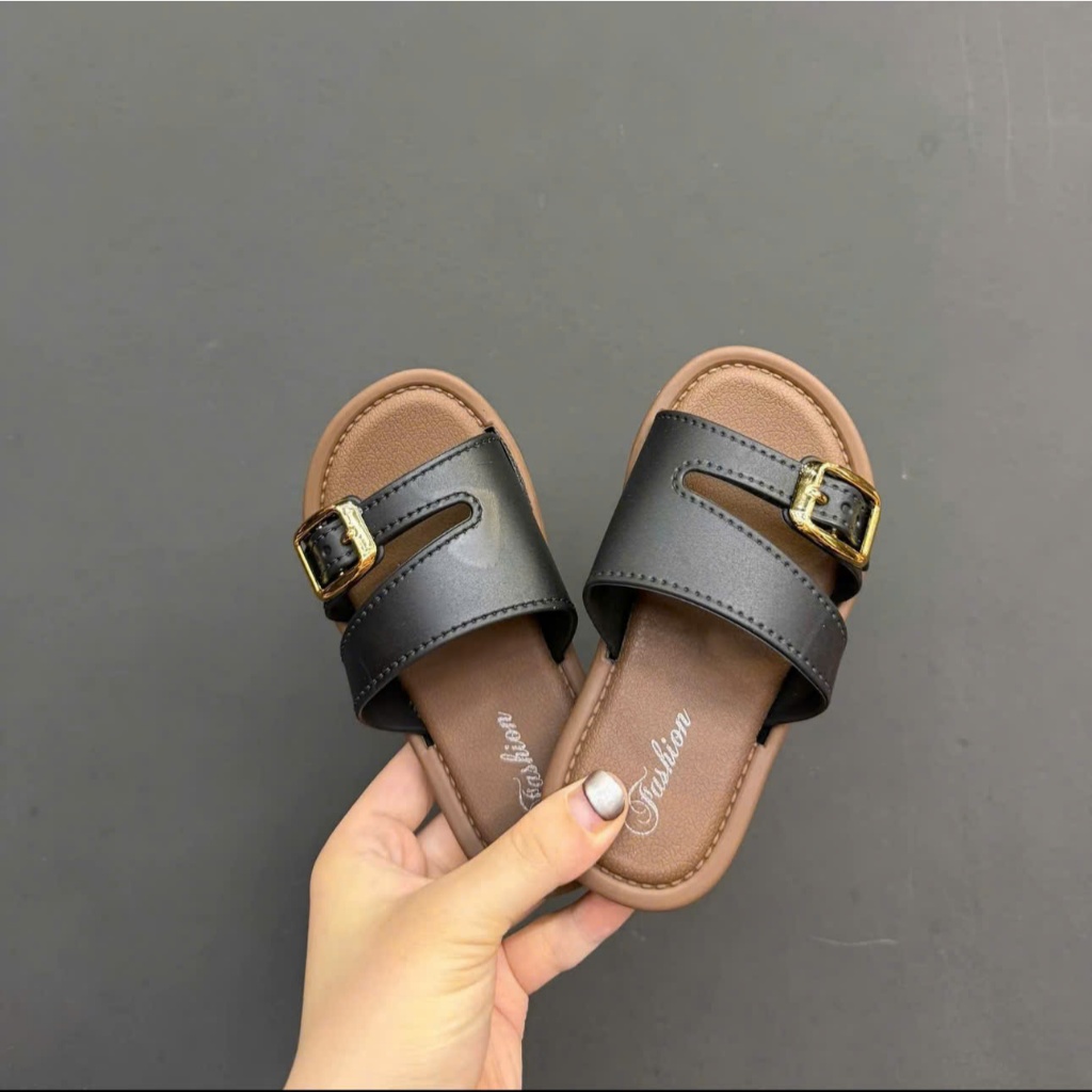 (Tăng 1 Size)Dép Lê Bé Gái Sang Trọng Chống Trơn Trượt Rất Tốt Đi Biển Đi Du Lịch Đủ Size Từ 24 Tới 35