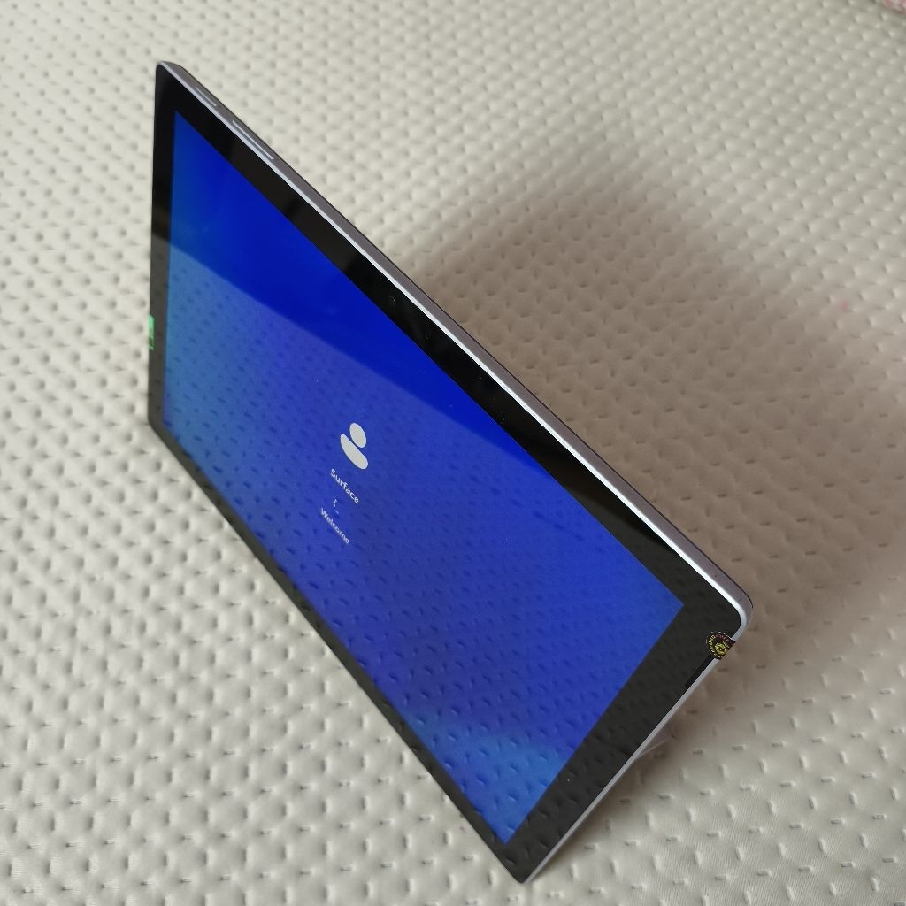 Microsoft Surface Pro 5 Màn Nét Zin Nhật Core i5-7300U | Ram 4/8GB | SSD 128/256GB đẳng cấp | BigBuy360 - bigbuy360.vn