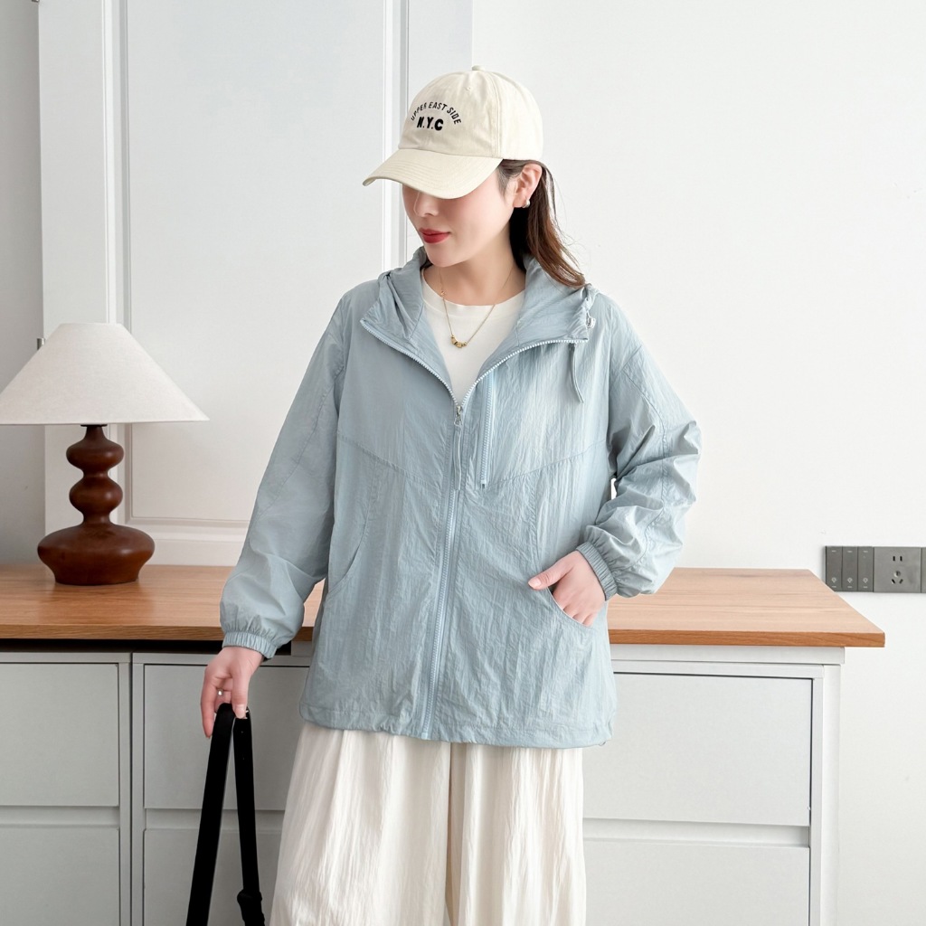 Áo Gió Nữ 2 Lớp Cao Cấp Chất Dù Nhăn Chống Gió Chống Nước Thiết Kế Bo Chun Tiện Lợi Phù Hợp Hoạt Động Ngoài Trời | BigBuy360 - bigbuy360.vn