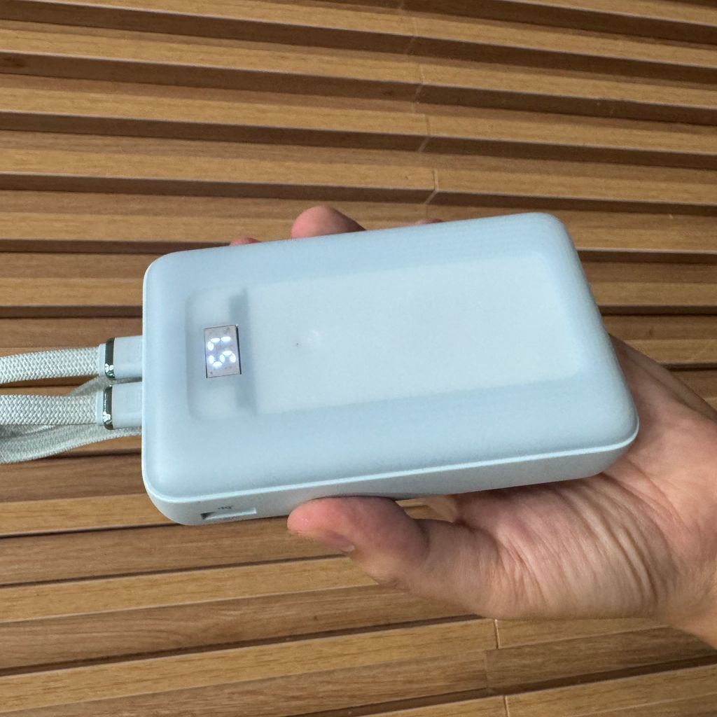 Pin dự phòng Anker zolo A1681 20.000mAh sạc nhanh 45w kèm 2 cáp Type-C chưa in logo, ko hộp | BigBuy360 - bigbuy360.vn