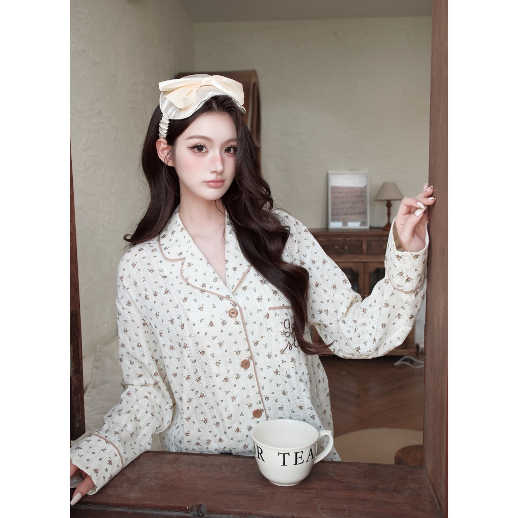[THE POSY ROOM] QiXi Homewear Bộ Đồ Ngủ Nữ Dài Tay Hoa Nhí Màu Kem Quần Dài