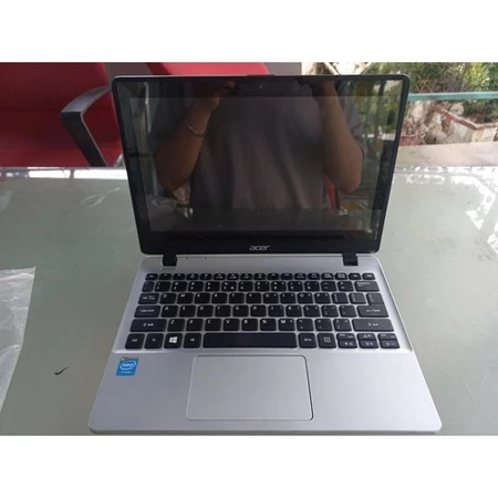 Laptop Cũ Acer Aspire V3-112P CPU Celeron N2840/ Ram 4GB/ SSD 60GB/ VGA Intel HD Graphics/ LCD 11.6'' inch (HD) cảm ứng