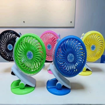 Quạt tích điện ,Quạt mini kẹp bàn , Quạt kẹp bàn xoay 360 độ Pin năng lượng Chân Kẹp Bàn, Kẹp Xe Đẩy