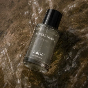 Nước Hoa Unisex KODO Santal Nude EDP - Cho Người Có Gu Riêng Tinh Tế - Tiêu Cay, Gỗ Đàn Hương, Hổ Phách