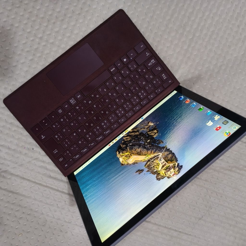 Microsoft Surface Pro 5 Màn Nét Zin Nhật Core i5-7300U | Ram 4/8GB | SSD 128/256GB đẳng cấp | BigBuy360 - bigbuy360.vn