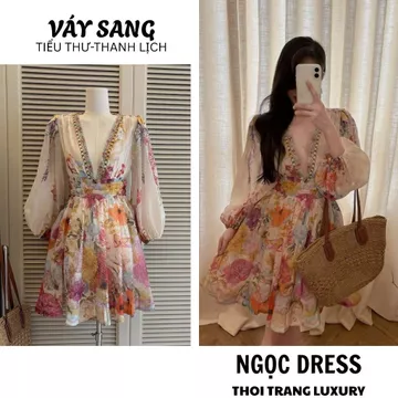 Váy voan hai dây cổ V đính đá chân váy xòe, mặc lên nhẹ nhàng, siêu sang phù hợp cho mùa thu