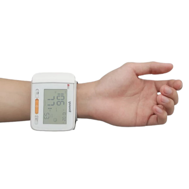 Máy đo huyết áp cổ tay Yuwell YE8600A