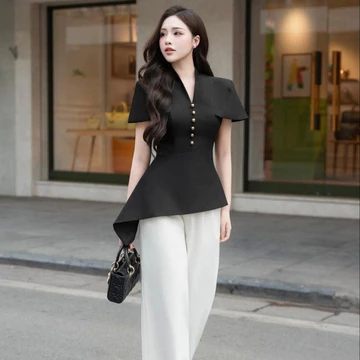 Áo Peplum Cổ Bẻ Dáng Lệch Hiện Đại – by Sorella Closet