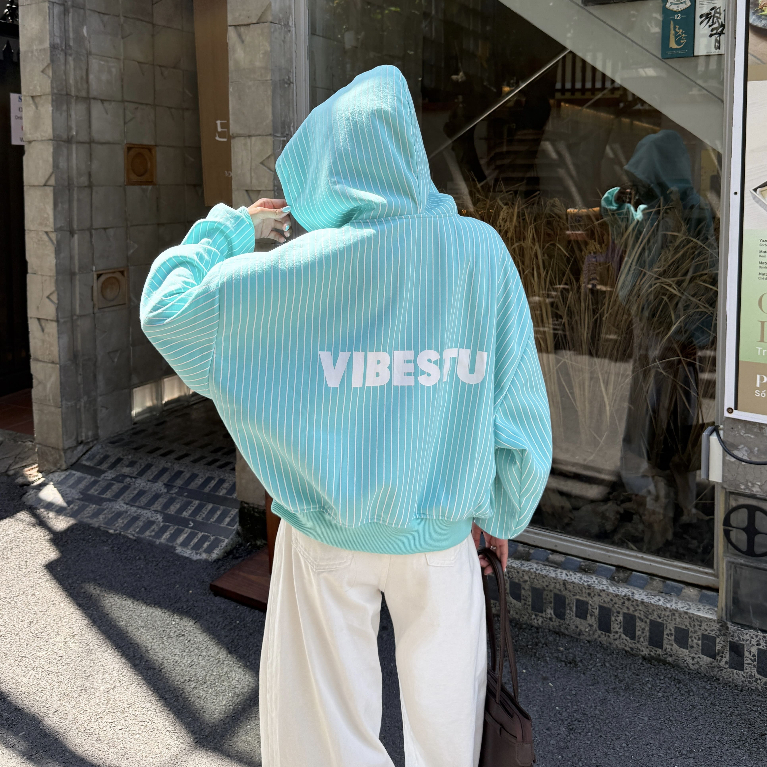 Áo Hoodie Sọc Dọc Nỉ 2 Da  VIBESTU " Logo " Boxy Tay Dơi Unisex Nam Nữ | BigBuy360 - bigbuy360.vn