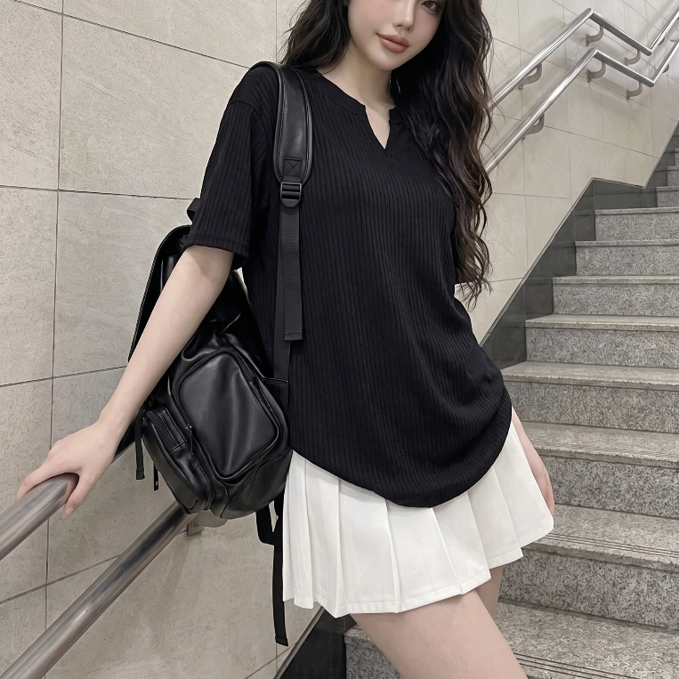 Áo Thun Tay Dài/Ngắn Form Rộng Unisex Oversize Cổ V, Áo Thun Trơn chất mịn mềm mại co giãn QMT | BigBuy360 - bigbuy360.vn