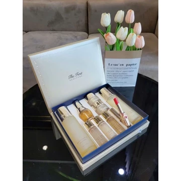✅ Set nước hoa hồng sữa dưỡng Ohui The First tặng luôn thỏi son dưỡng full trong sét ạ.