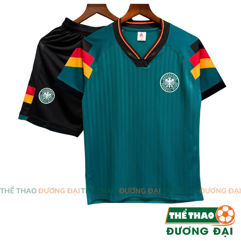 Quần Áo Bóng Đá ĐT Đức Rêu Retro 1992 Vải Mè Cao Cấp Thoáng Khí Thể Thao Đương Đại