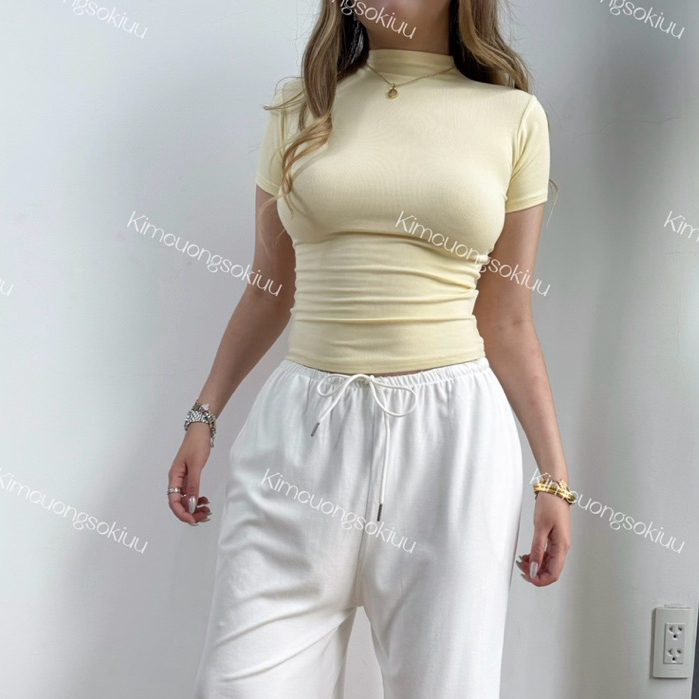 Kimcuongsokiuu Áo cổ lọ thắt eo ôm body phong cách đơn giản và thời trang | BigBuy360 - bigbuy360.vn