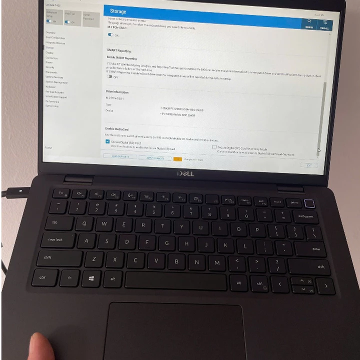 Dell latitude 7420 carbon nhập Mĩ. I5 1145g7, ram 16gb, ssd 256gb, 14 inch full hd ips, pin trên 3h, camera led phím