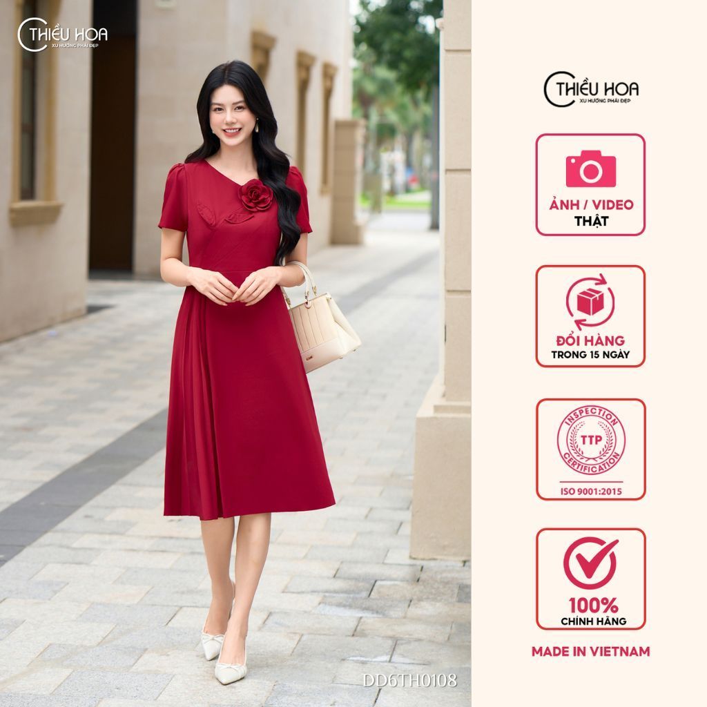 Đầm dự tiệc được làm từ chất liệu Cotton lạnh với thiết kế thanh lịch sang trọng, thương hiệu Thiều Hoa DD6TH0108