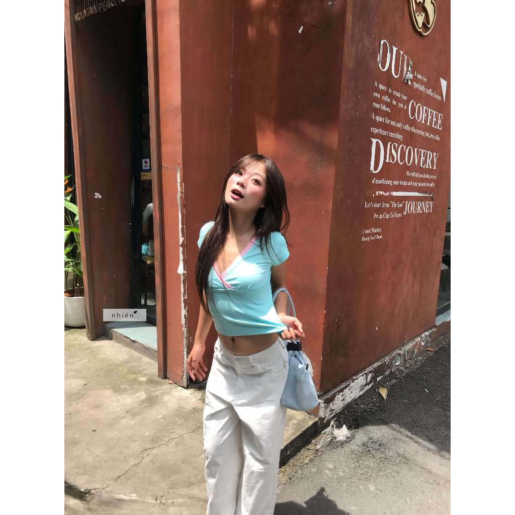 𝐏𝐞𝐫𝐥𝐞 𝐓𝐨𝐩 - Áo thun nữ, Áo thun viền cổ tim chéo ngực tay ngắn nhien.official NAT00034 | BigBuy360 - bigbuy360.vn