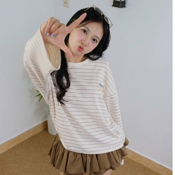 Áo Thun Nữ Tay Dài Sọc Ngang 𝓣𝓸𝓖𝓸𝓒𝓵𝓸𝓽𝓱𝓲𝓷𝓰 Chất Cotton Mềm Áo Kẻ Ngang Thuê Nổi