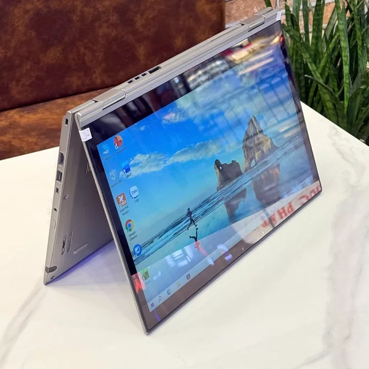 Laptop Lenovo Thinkpad X1 Yoga 2in1 Gen 3 Core i5-8350U/16GB/256GB/14inch FHD TouchX360 kèm bút