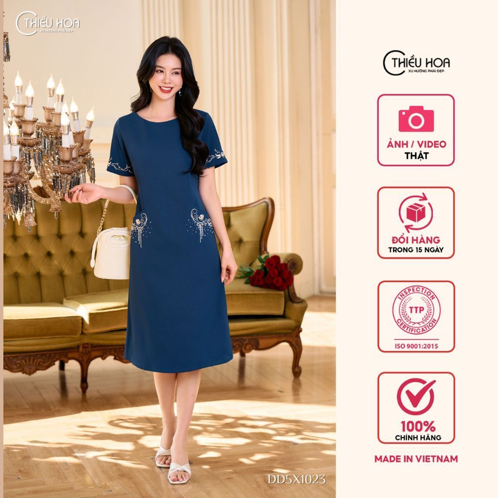 Đầm dự tiệc được làm từ chất liệu Chéo mịn với thiết kế sang trọng thời trang, thương hiệu Thiều Hoa DD5X1023