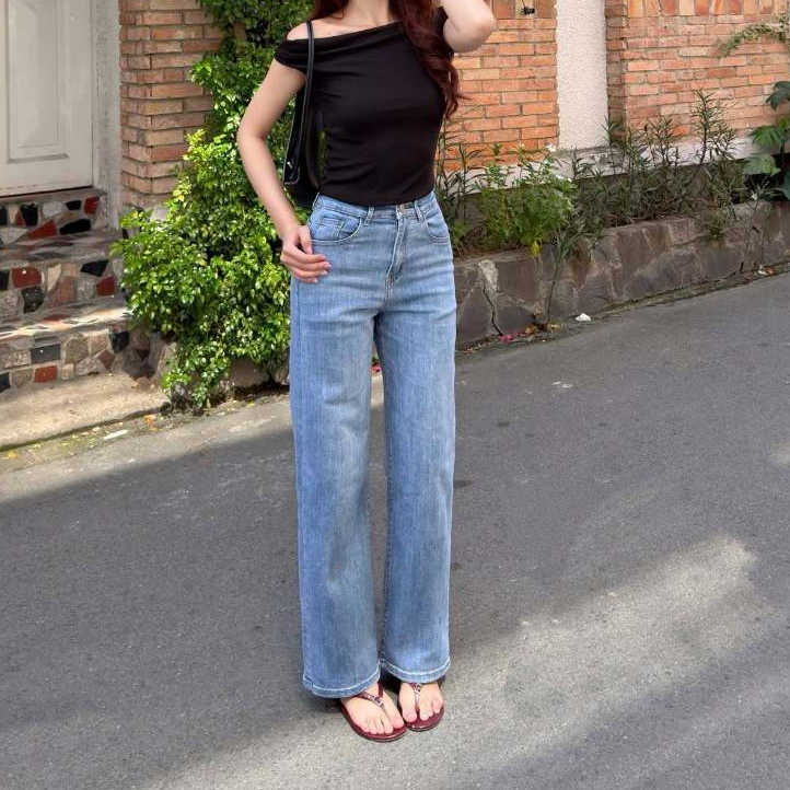 Quần Jean Ống Rộng Vừa LS-02 Jeans Mềm Co Giãn, Lưng Cao Khuy Cắt Sẵn, Màu Xanh Nhạt Wash Hông/Đùi