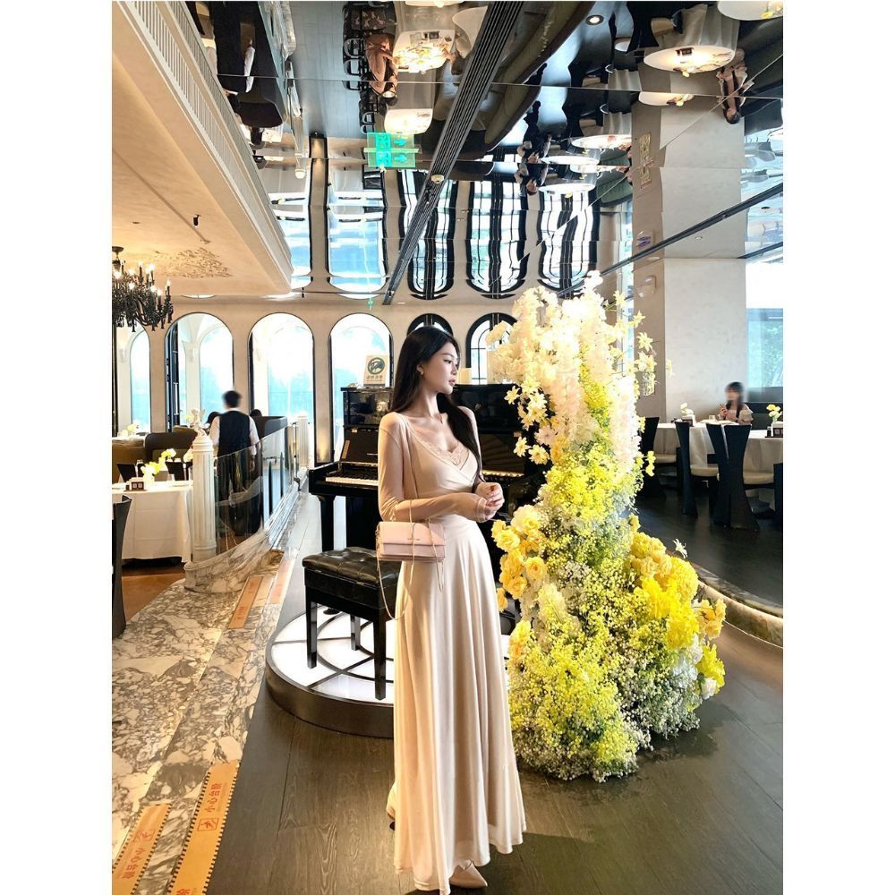 Set đồ nữ 2 món Elara đầm maxi 2 dây ren ngực nude + áo cardigan lửng dài tay chất cotton Mỹ mặc đi làm đi chơi thu đông