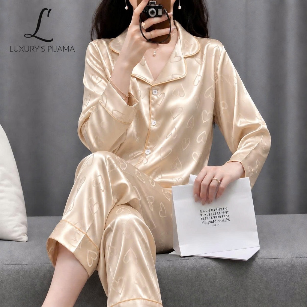 Đồ bộ LUXURY PIJAMA lụa latin cao cấp, mềm mịn sang trọng tay dài họa tiết trái tim vàng cam nhạt TD027