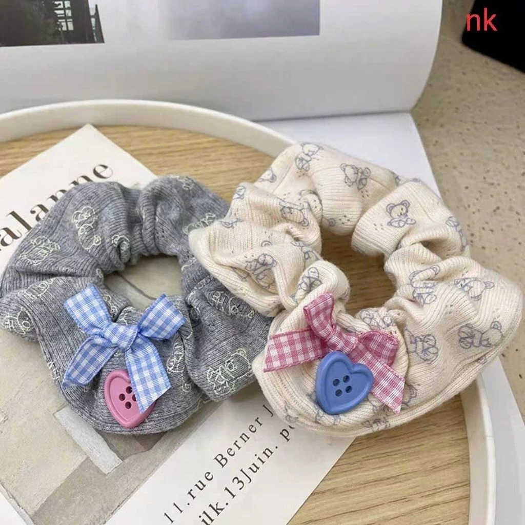 Dây BuộcTóc Scrunchies Họa Tiết Gấu Phối Nút Áo Trái Tim Xinh Xắn Phụ Kiện Tóc Cho Nữ Empoli