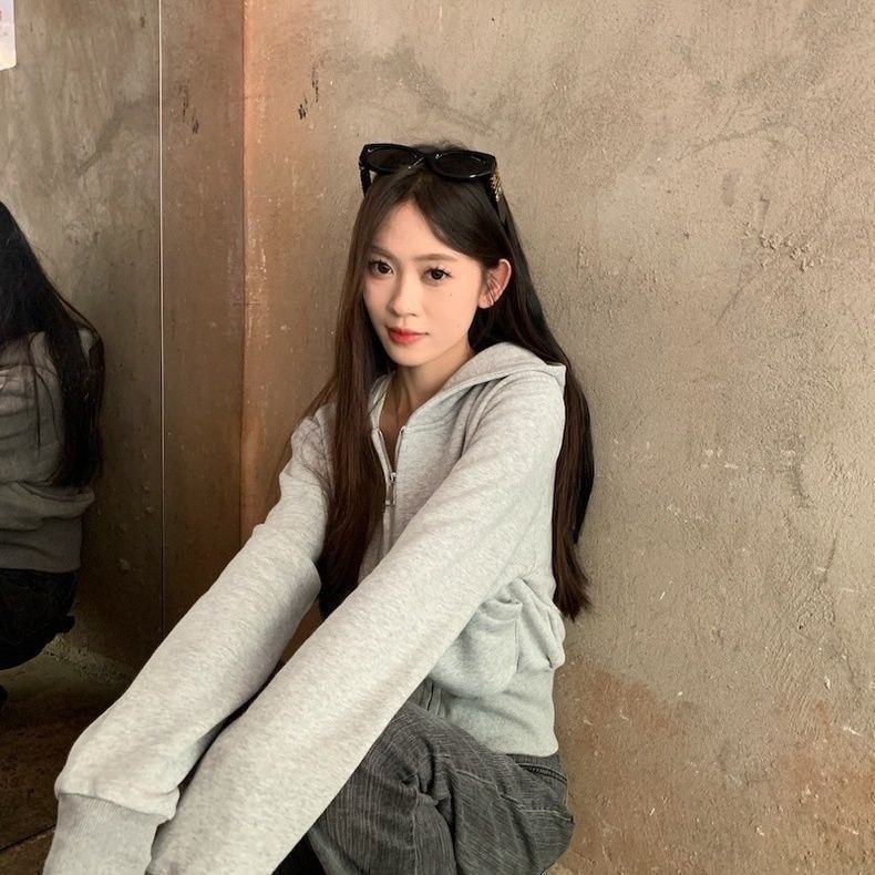 (SĂN) Áo khoác croptop hoodie zip màu ghi nhạt trơn chất hai da lót nỉ dày dặn AK010 - Tiktik