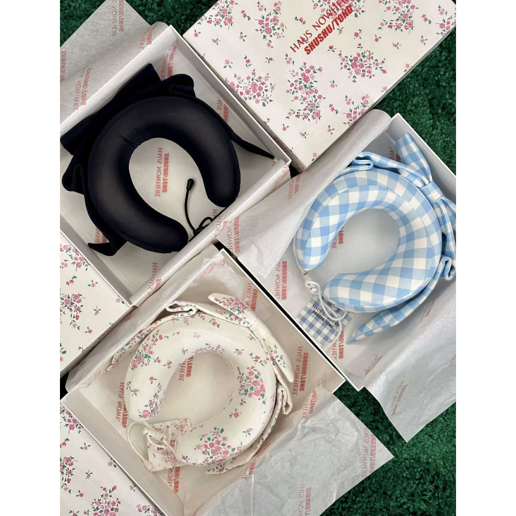 Oreiller De Cou Haus Nowhere X Shushu/Tong Motif Carreaux Bleus