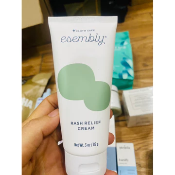 Kem hăm Esembly Rash Relief làm dịu,chống hăm cho trẻ em 85g