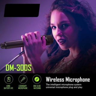 Micro Không Dây Đa Năng DM 300S Pin Sạc, Chống Nhiễu Tốt, Màn Hình LCD HIển Thị Tần Số, Lọc Tạp Âm, Hút Âm Tốt