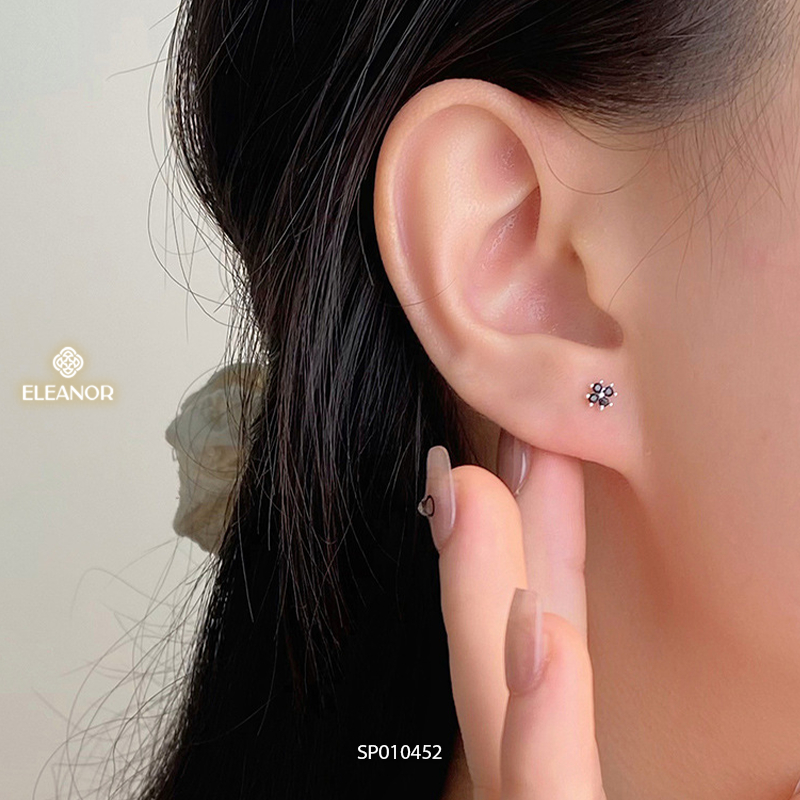Bông tai nữ chuôi bạc 925 Eleanor Accessories cỏ 4 lá đính đá phụ kiện trang sức khuyên tai 10452