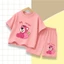 Set Bộ Thun Cotton Mùa Hè Cho Bé – Hình Gấu Hồng Ôm Dâu Tây, Vải Mềm Mịn Mát Mẻ Thoải Mái (M 267)