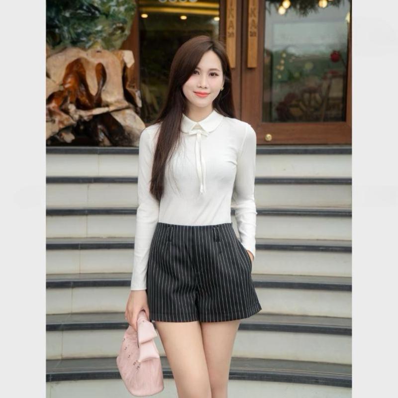 Quần Short Nữ Kẻ Sọc Cạp Cao Tôn Dáng Phong Cách Hàn Quốc Có Quần Bảo Hộ -  Mã 152