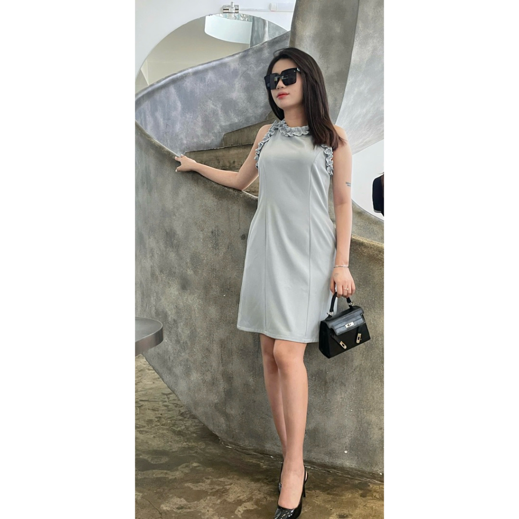 (Mới) LUMI – Đầm công sở nữ thiết kế sát nách cổ bèo dáng suông vải chéo Hàn, thanh lịch nhẹ nhàng
