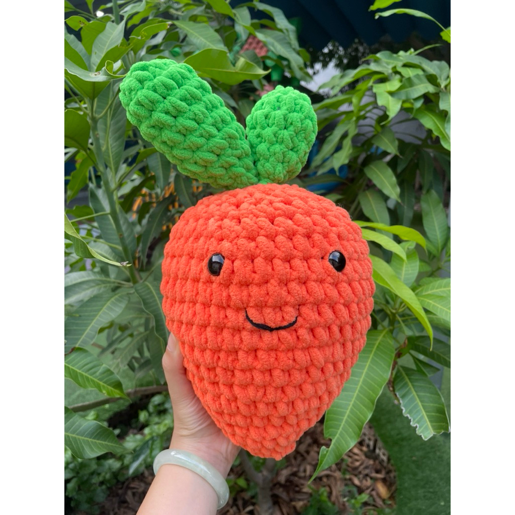 Gấu bông cà rốt móc len handmade