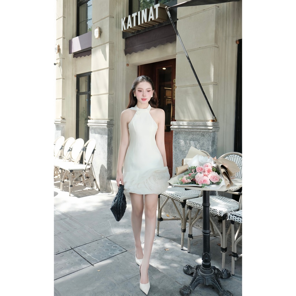 Đầm yếm khăn cổ chân hoa lệch thiết kế gợi cảm thanh lịch 1P07.2505K, đầm cổ yếm cách điệu nữ tính thiết kế bởi JM Dress
