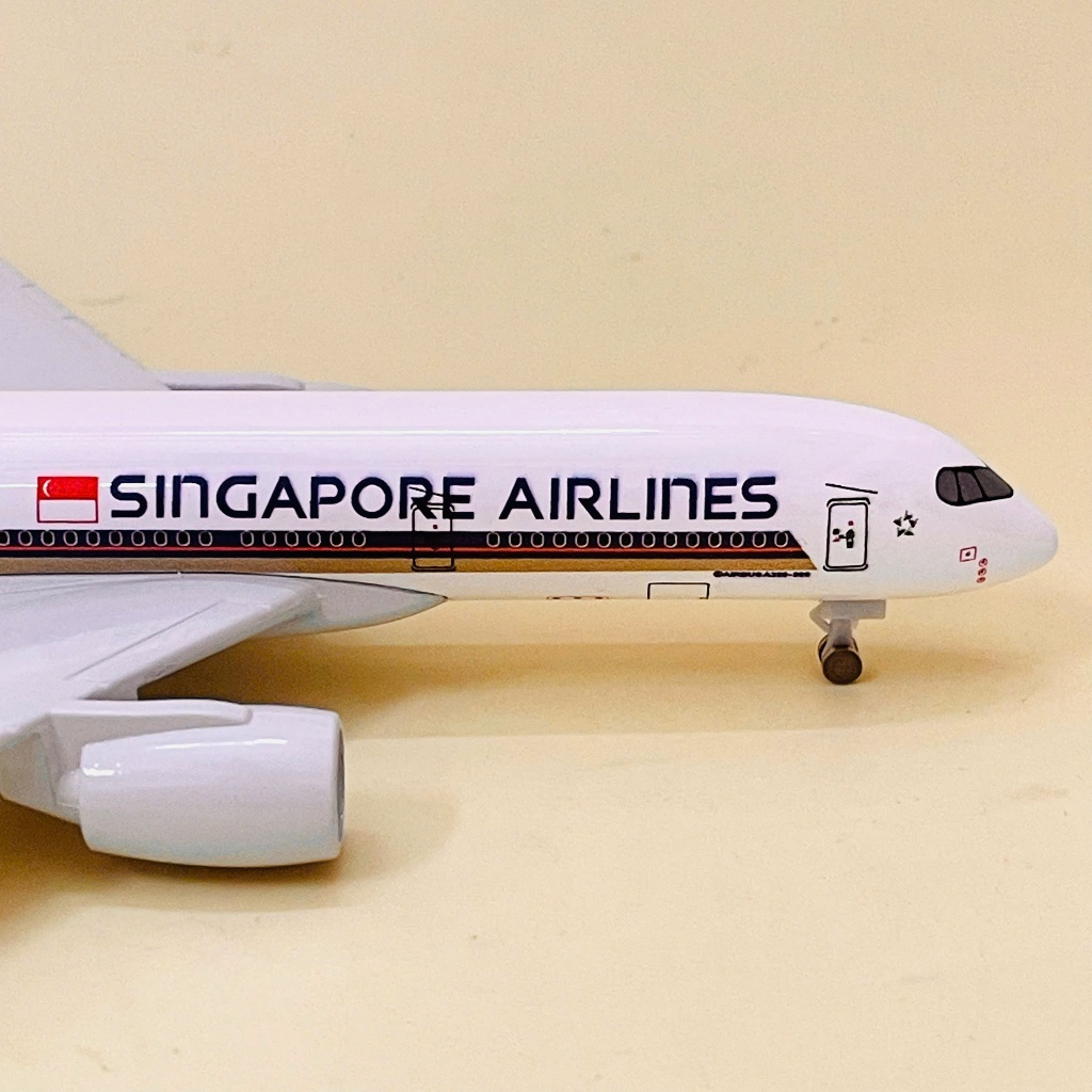 Mô hình máy bay Airbus A350-900 Singapore Airlines Tỉ lệ: 1:400 | Kim loại đúc khuôn bánh xe liền thân cao cấp